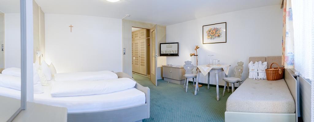 Sporthotel Krone Schoppernau Kamer foto